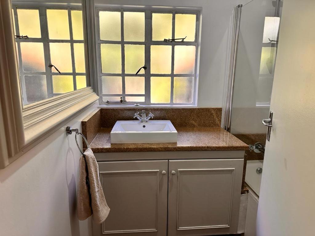 Woods Guest House ミデルバーグ エクステリア 写真