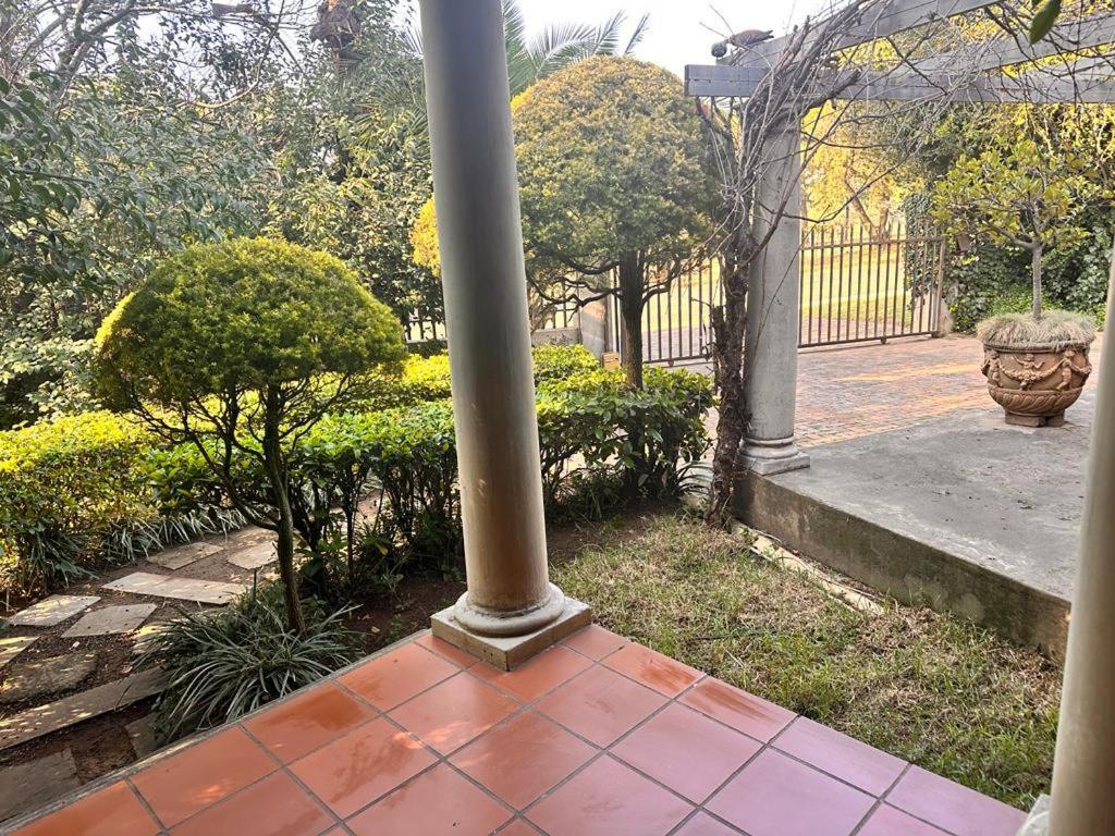 Woods Guest House ミデルバーグ エクステリア 写真